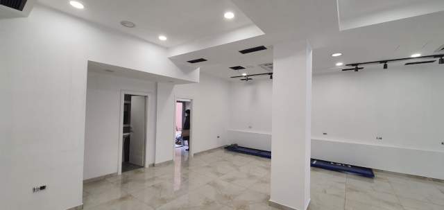 Tirane, jepet me qera dyqan Kati 1, 100 m² 2.000 Euro (hoxha tahsin)