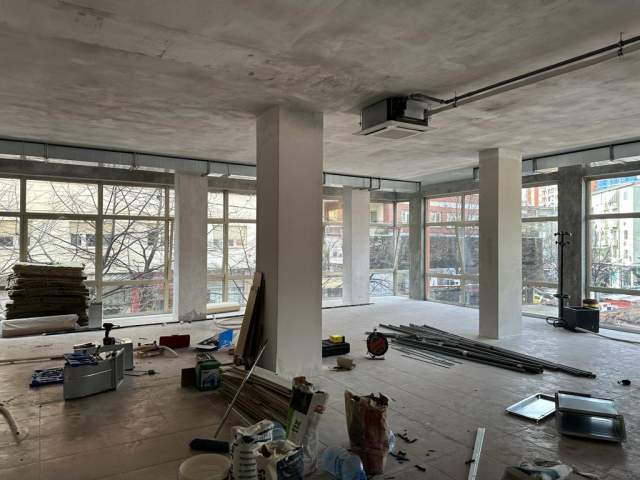 Tirane, jepet me qera zyre Kati 1, 514 m² 7.500 Euro (Rruga e Elbasanit)