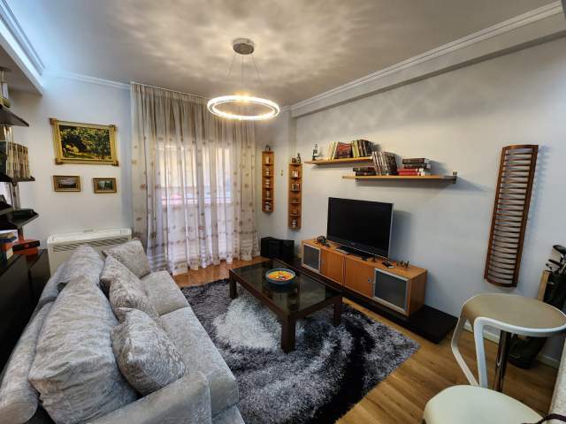 Tirane, jepet me qera apartament 1+1 Kati 5, 53 m² 500 Euro (Rruga Bardhok Biba)