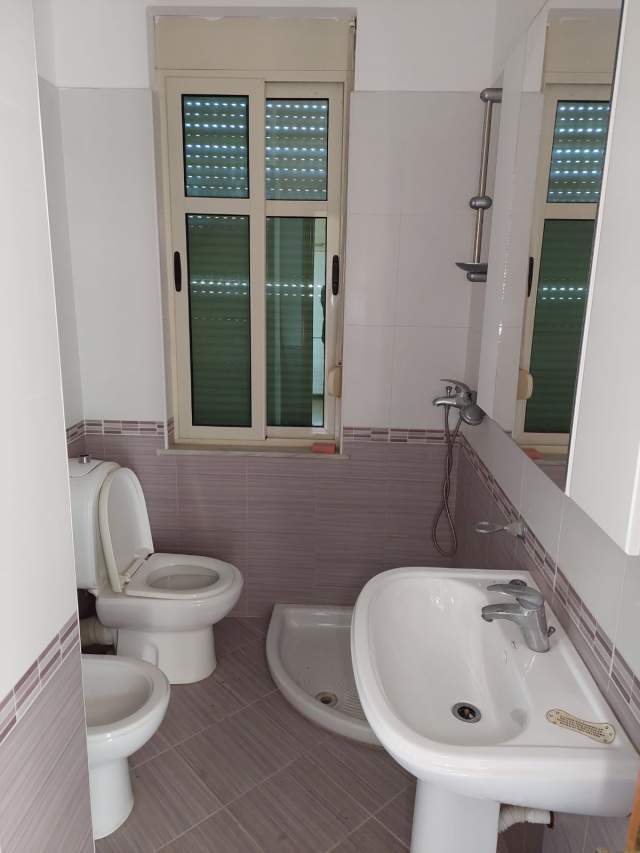 Durres, shes apartament ne plazh 1+1+A+BLK Kati 5, 99 m² 58.000 Euro (Hotel Majestic, Shkembi Kavajes, Golem)