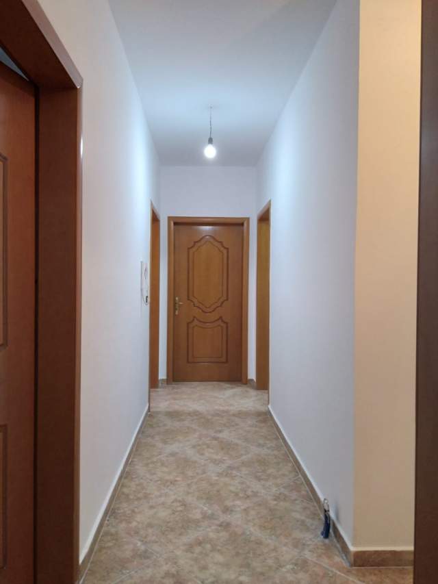 Tirane, jepet me qera apartament 2+1+BLK Kati 7, 112 m² 40.000 Leke (eshref frasheri)