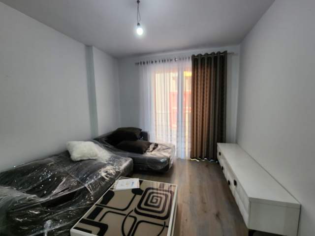 Tirane, jap me qera apartament 2+1+BLK Kati 2, 107 m² 550 Euro (unaza e re)