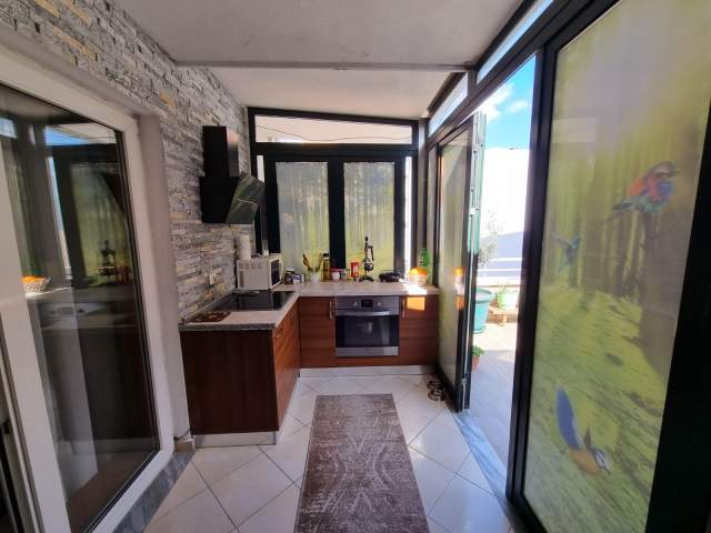Tirane, shitet Penthouse 2+1+A+BLK Kati 5, 162 m² 125.000 Euro (Rruga Jordan Misja)