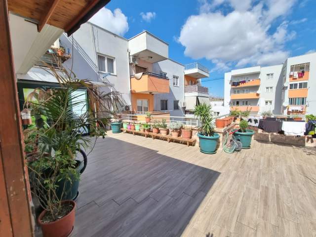 Tirane, shitet Penthouse 2+1+A+BLK Kati 5, 162 m² 125.000 Euro (Rruga Jordan Misja)