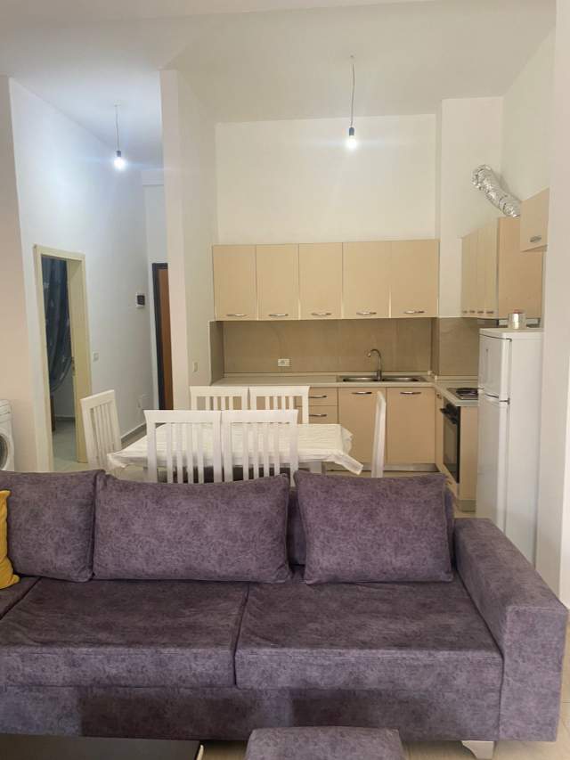 Tirane, jepet me qera apartament 2+1+BLK Kati 1, 88 m² 35.000 Leke (selita e vjeter)