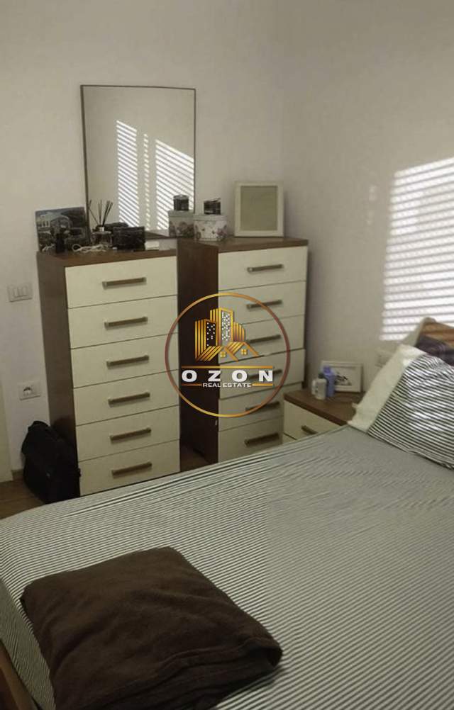 Tirane, jepet me qera apartament 1+1+A+BLK Kati 5, 65 m² 45.000 Leke (Pazari i Ri)