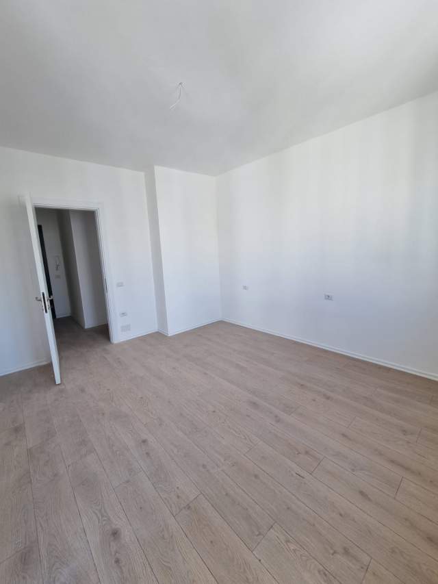 Tirane, shitet apartament 2+1+BLK Kati 9, 101 m² 1.000 Euro/m2 (Grand Gallery)
