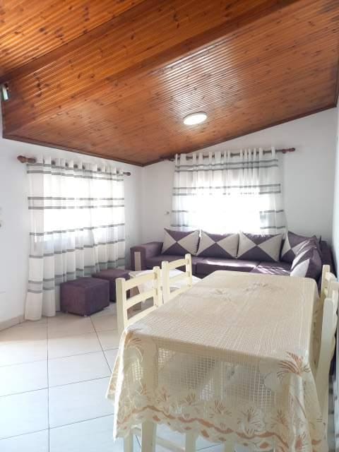 Tirane, jap me qera apartament 2+1+Ballkon Kati 3, 92 m² 400 € (Anodn Frasheri)