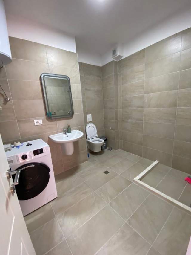 Tirane, jepet me qera apartament 2+1+BLK Kati 3, 106 m² 500 Euro (Sima-Com)