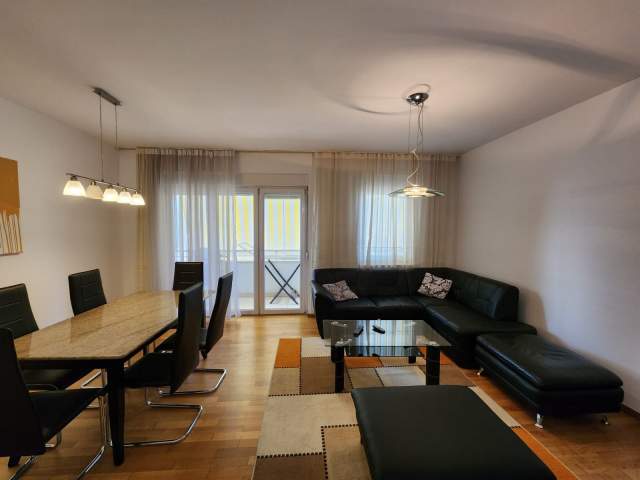 Tirane, jepet me qera apartament 2+1+BLK Kati 3, 116 m² 700 Euro (teg)