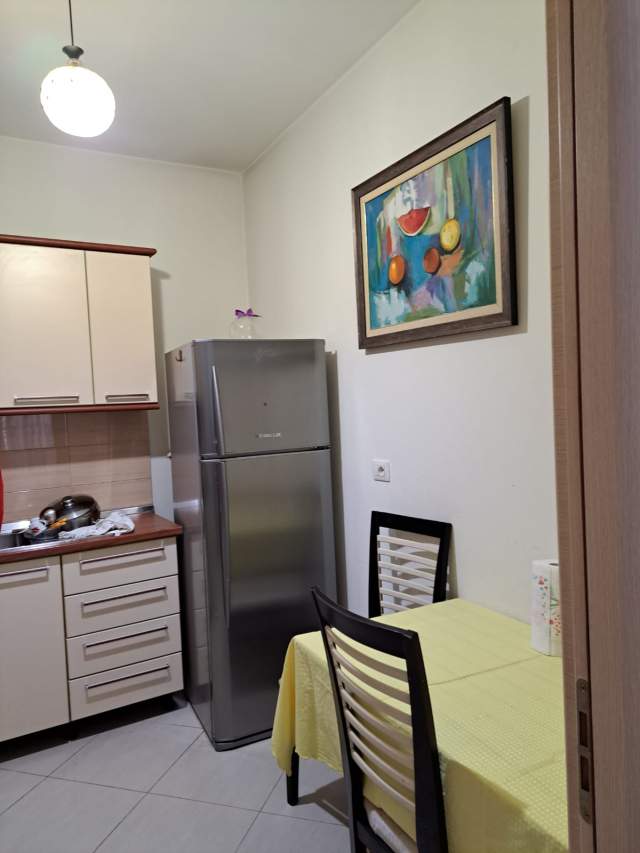 Tirane, DON BOSKO - Jepet me qera apartament Kati 7, 2+1+2,  dhe 2 ballkone. 600 Euro,  (Tirana, DON BOSKO - Affittasi appartamento al 7° piano, 2+1+2