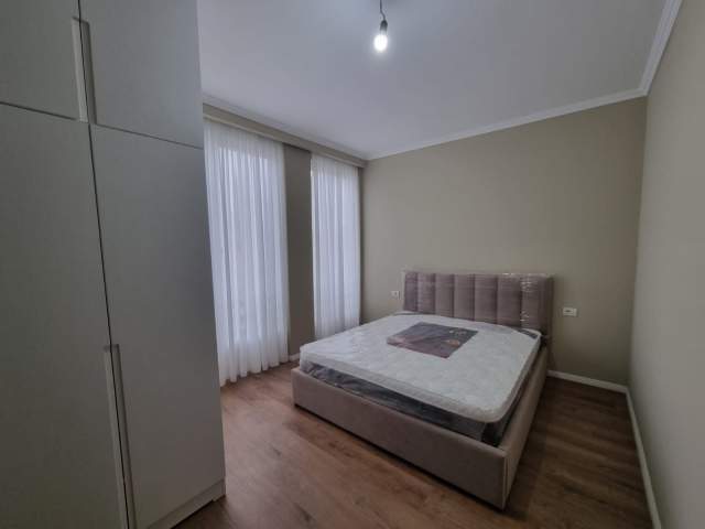 Tirane, jepet me qera apartament 2+1+BLK Kati 7, 110 m² 400 Euro (Yzberisht)