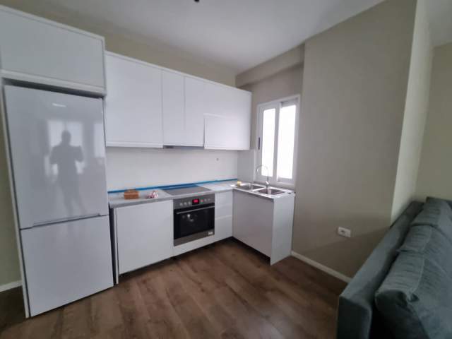 Tirane, jepet me qera apartament 2+1+BLK Kati 7, 110 m² 400 Euro (Yzberisht)