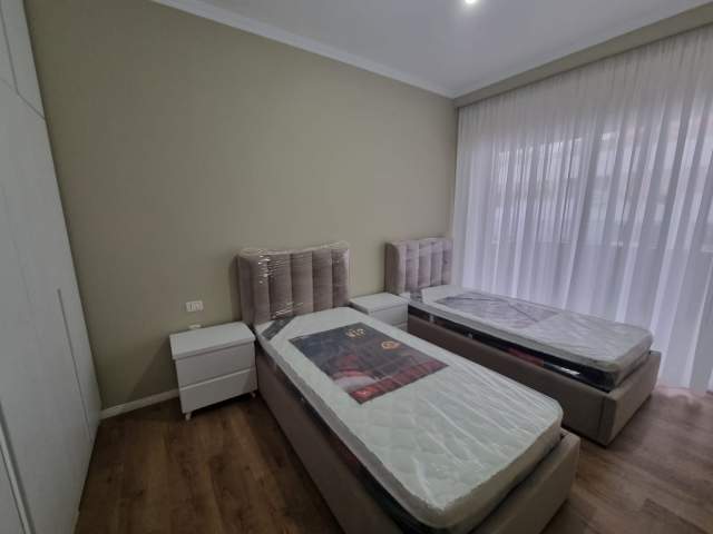Tirane, jepet me qera apartament 2+1+BLK Kati 7, 110 m² 400 Euro (Yzberisht)