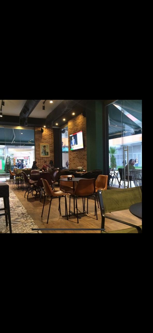Tirane, jepet me qera lokal Kati 1, 200 m² 1.000 Euro (JORDAN MISJA)