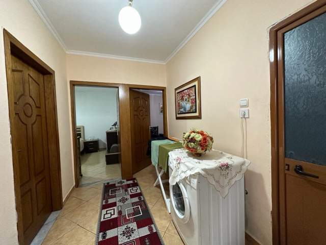 Tirane, shitet apartament 2+1 Kati 1, 80 m² 55.000 Euro (BULEVARDI BLU)