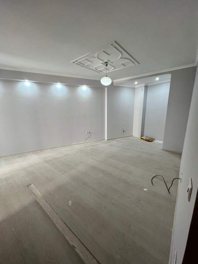 Tirane, shitet apartament 1+1+BLK Kati 3, 73 m² 69.700 Euro (Yzberisht)