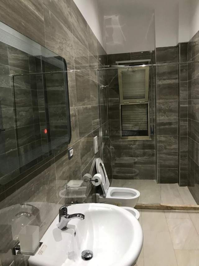 Tirane, shitet apartament 1+1 Kati 2, 57 m² 79.000 Euro (Liqeni i Thate)