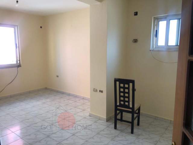 Tirane, jepet me qera ambjent biznesi Kati 3, 130 m² 800 Euro (STACIONI TRENIT)