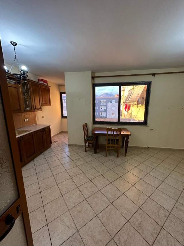 Tirane, shitet apartament 2+1 Kati 6, 104 m² 127.000 Euro