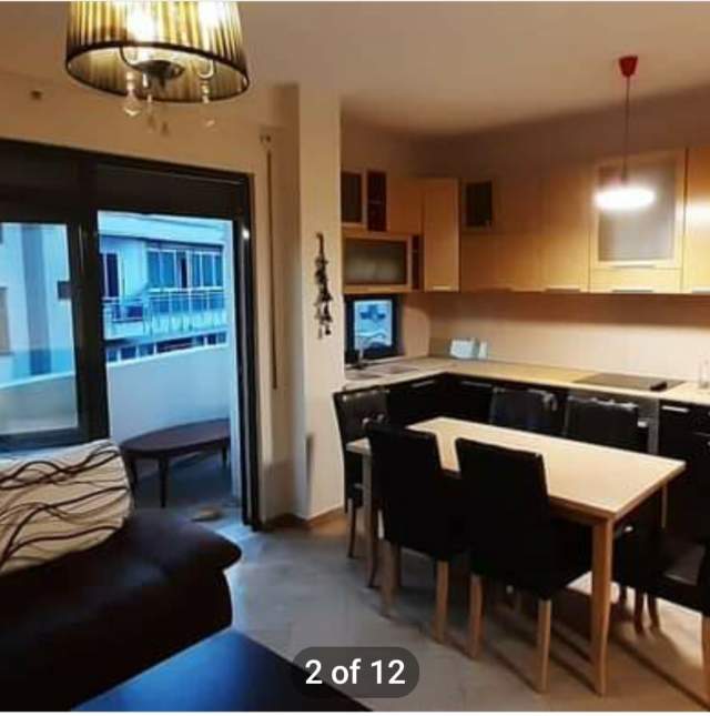 Tirane, jepet me qera apartament 1+1 Kati 7, 70 m² 330 Euro (Fresk)