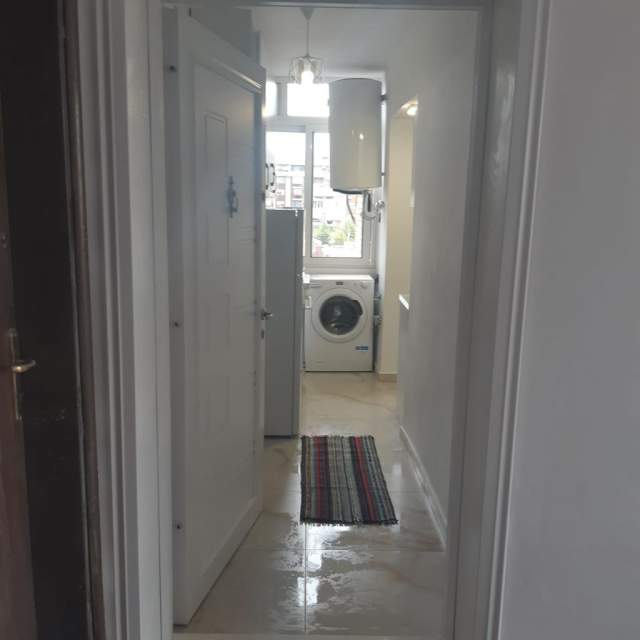 Tirane, shitet apartament Kati 5, 28 m² 50.000 Euro (Ruga Bardhyl)