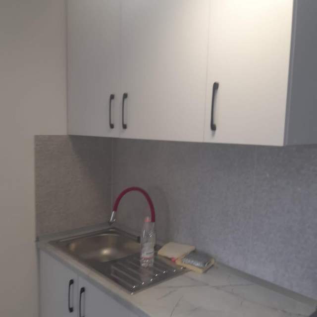 Tirane, shitet apartament Kati 5, 28 m² 50.000 Euro (Ruga Bardhyl)