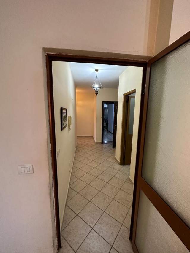 Tirane, shitet apartament 2+1 Kati 6, 104 m² 127.000 Euro (Bulevardi Zhan DArk)