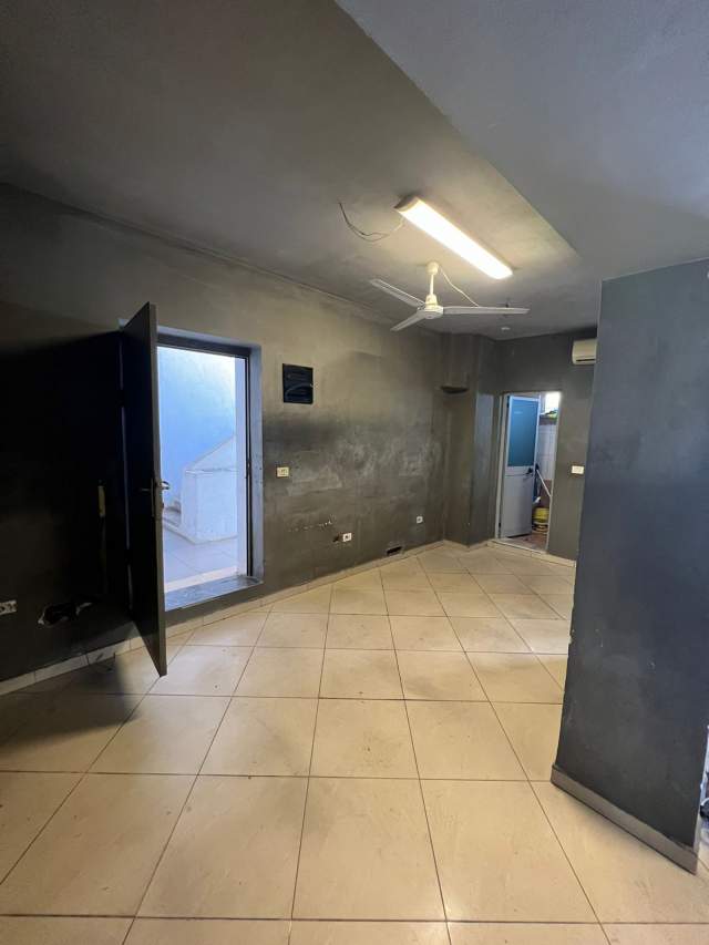 Tirane, shitet apartament 1+1 Kati 1, 59 m² 110.000 Euro (Shitet Apartament 1+1 te Rruga Tefta Tashko)