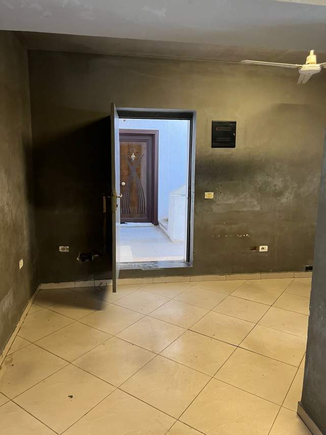 Tirane, shitet apartament 1+1 Kati 1, 59 m² 110.000 Euro (Shitet Apartament 1+1 te Rruga Tefta Tashko)