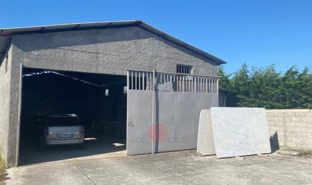 Durres, jepet me qera ambjent biznesi Kati 0, 200 m² 300 Euro (SUKTH)