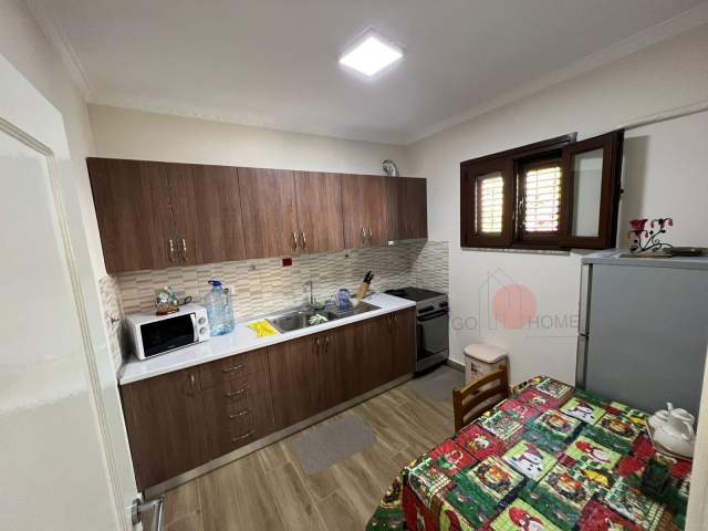 Tirane, jepet me qera apartament Kati 1, 140 m² 700 Euro (21 DHJETORI)
