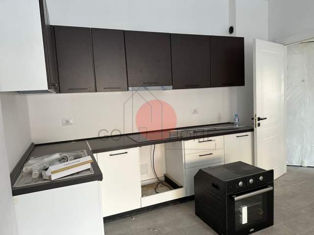Tirane, jepet me qera apartament 3+1+BLK Kati 2, 140 m² 25.000 Leke (KAMEZ)