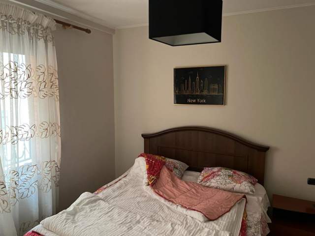 Tirane, ofert apartament 2+1 Kati 5, 105 m² 200.000 Euro (Qemal Stafa)