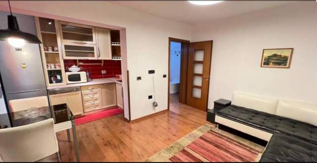 Tirane, jepet me qera apartament 2+1 Kati 5, 75 m² 500 Euro (Rruga e Elbasanit)