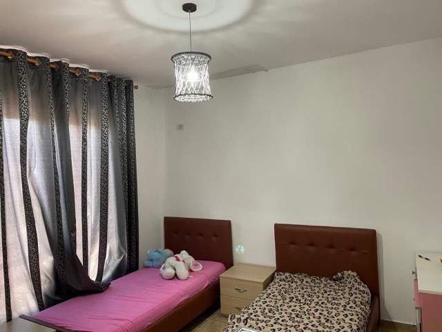Tirane, jepet me qera apartament 2+1 Kati 9, 96 m² 400 Euro (Rruga Gramoz Pashko)