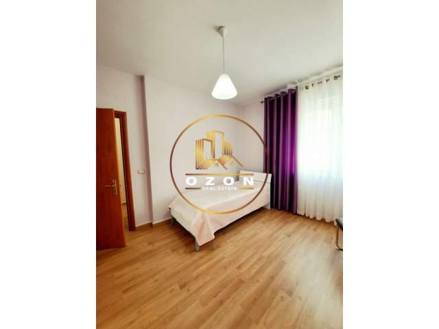 Tirane, jepet me qera apartament 2+1+A+BLK Kati 3, 115 m² 700 Euro (KOPSHTI ZOOLOGJIK)
