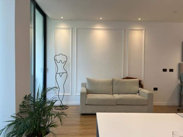 Tirane, jepet me qera ambjent biznesi Kati 5, 134 m² 1.500 Euro (Ismail Qemali)