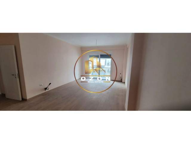 Tirane, jepet me qera apartament 3+1+A+BLK Kati 4, 180 m² 1.500 Euro (RRUGA E KOSOVAREVE)