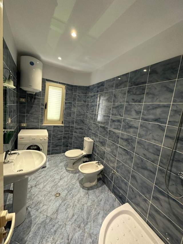 Tirane, shitet apartament 2+1 70 m² 90.000 Euro (Osman Myderizi)