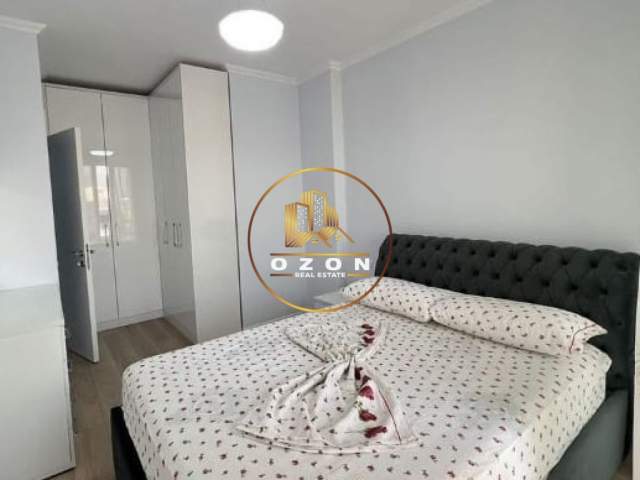 Tirane, jepet me qera apartament 1+1+A+BLK Kati 7, 75 m² 400 Euro (YZBERISHT, GRAND GALLERY)