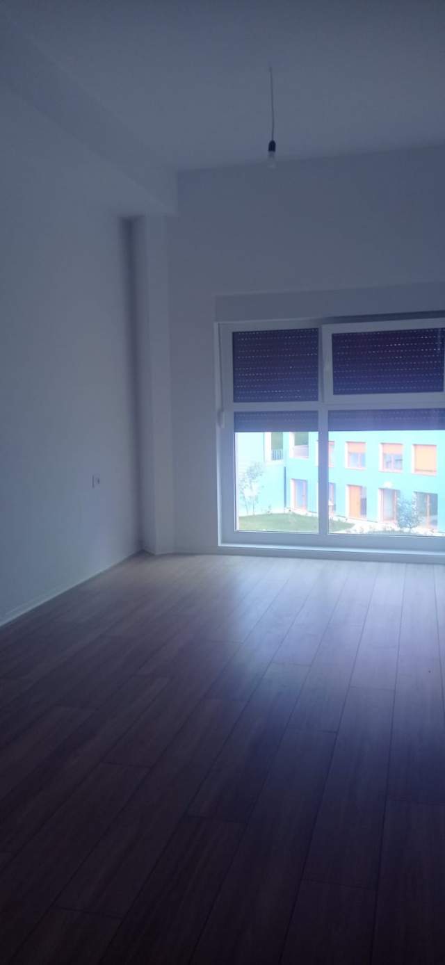 Tirane, jepet me qera apartament 1+1+BLK Kati 4, 65 m² 25.000 Leke (Ali Demi, Mangalem)