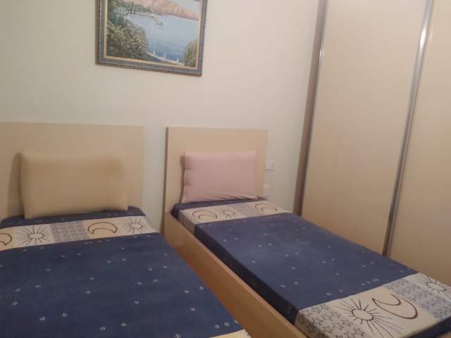 Tirane, jepet me qera apartament 75 m² 350 Euro (21 dhjetori prane report Tv)