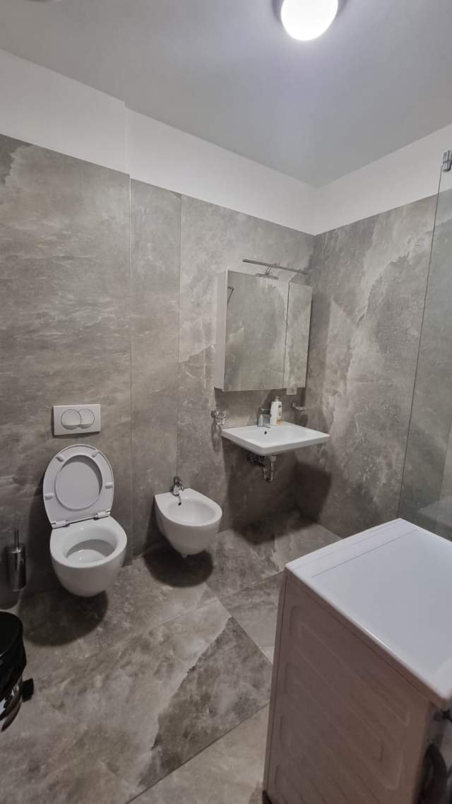 Tirane, jepet me qera apartament 2+1+BLK Kati 6, 105 m² 550 Euro (Selvia)