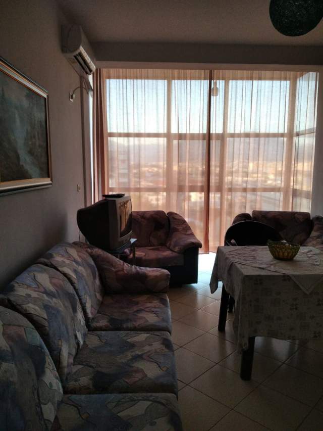 Tirane, jap me qera apartament 70 m² 35.000 Leke (rruga Teodor Keko)