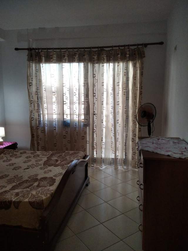 Tirane, jap me qera apartament 70 m² 35.000 Leke (rruga Teodor Keko)