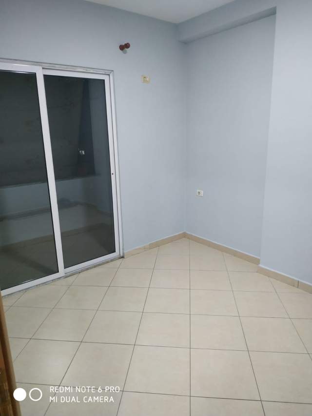 Tirane, jepet me qera apartament 80 m² 40.000 Leke (RRuga riza Cerova)