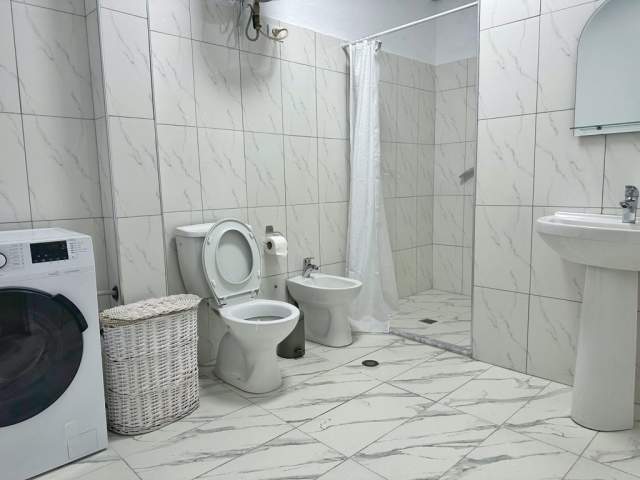 Tirane, jepet me qera apartament 2+1 Kati 2, 90 m² 45.000 Leke (Rruga Besa)