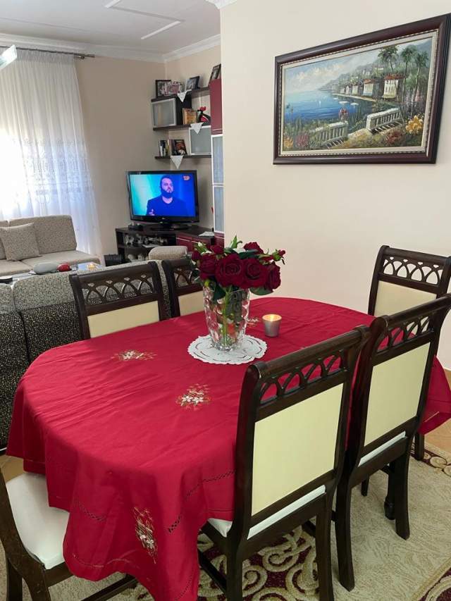Tirane, jepet me qera 100 m² 450 Euro (DonBOsko Kompleksi TID)