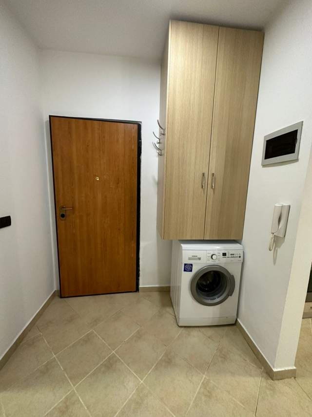 Tirane, jepet me qera apartament 65 m² 400 Euro (Kodra e diellit)